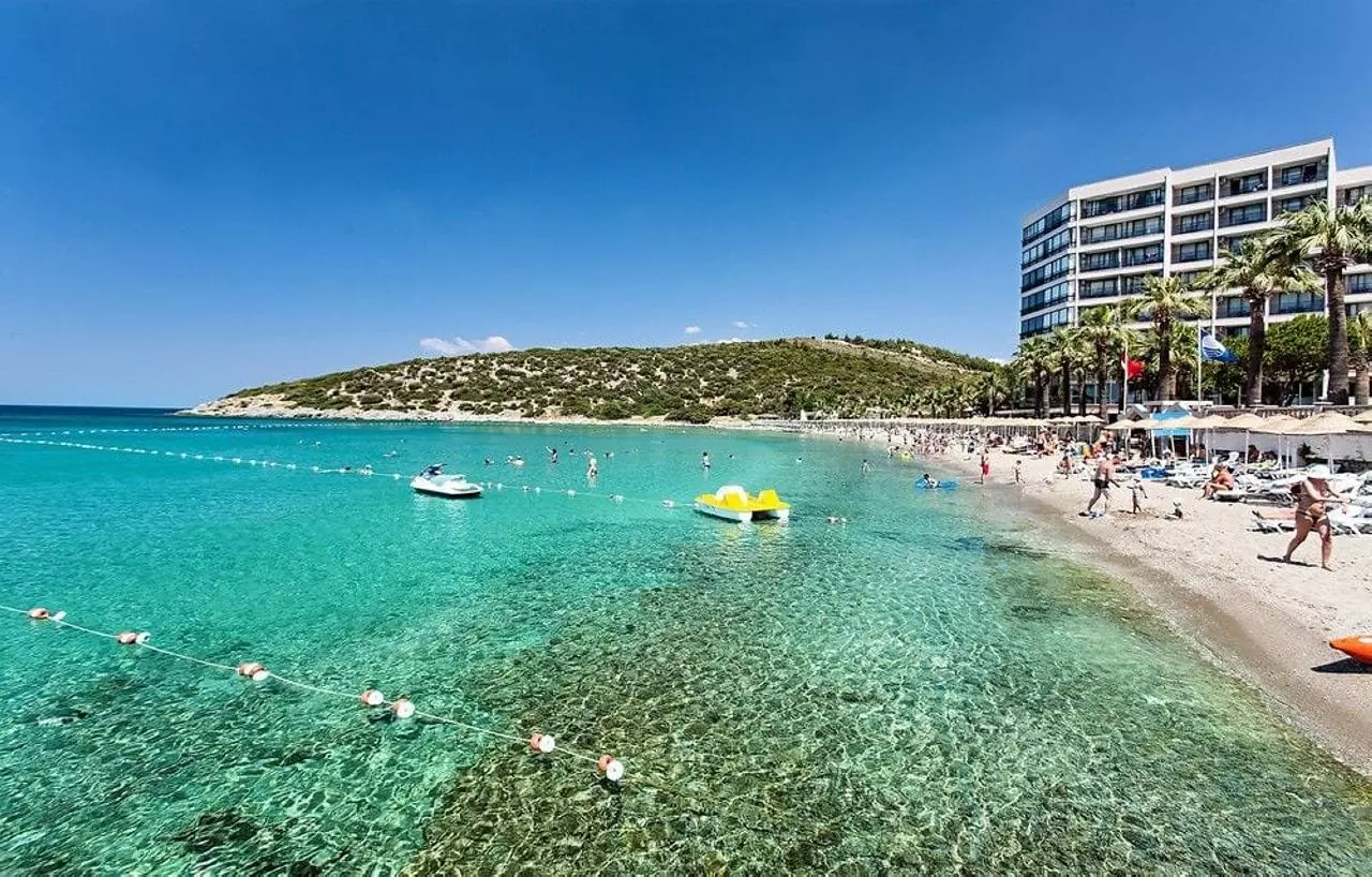 TUSANBEACH_SHABAVIZ (2).jpg